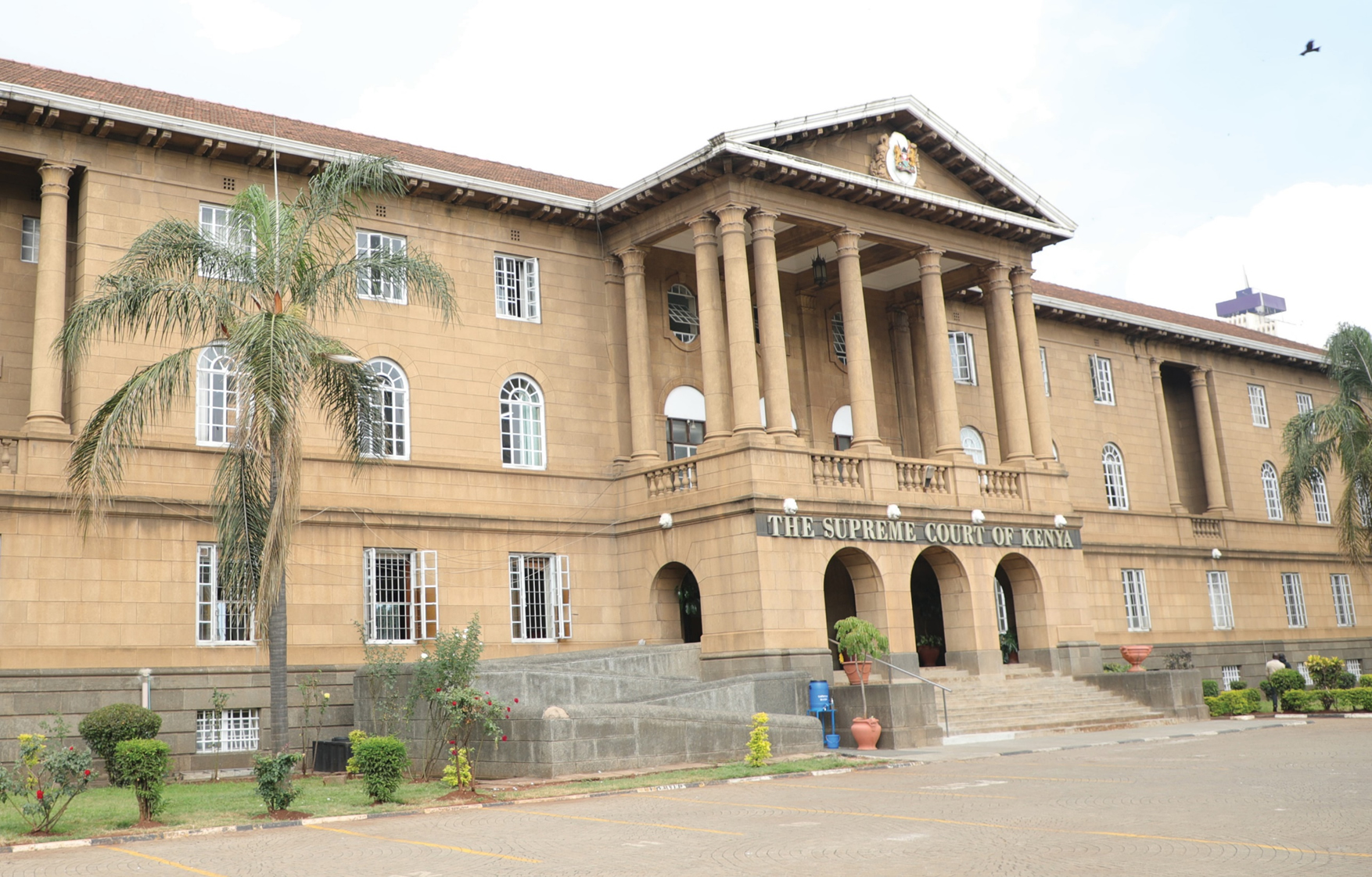 Thee scope and application of the doctrine of legitimate expectation inrenewal of fixed-term contracts of employment in Kenya: A review of case law